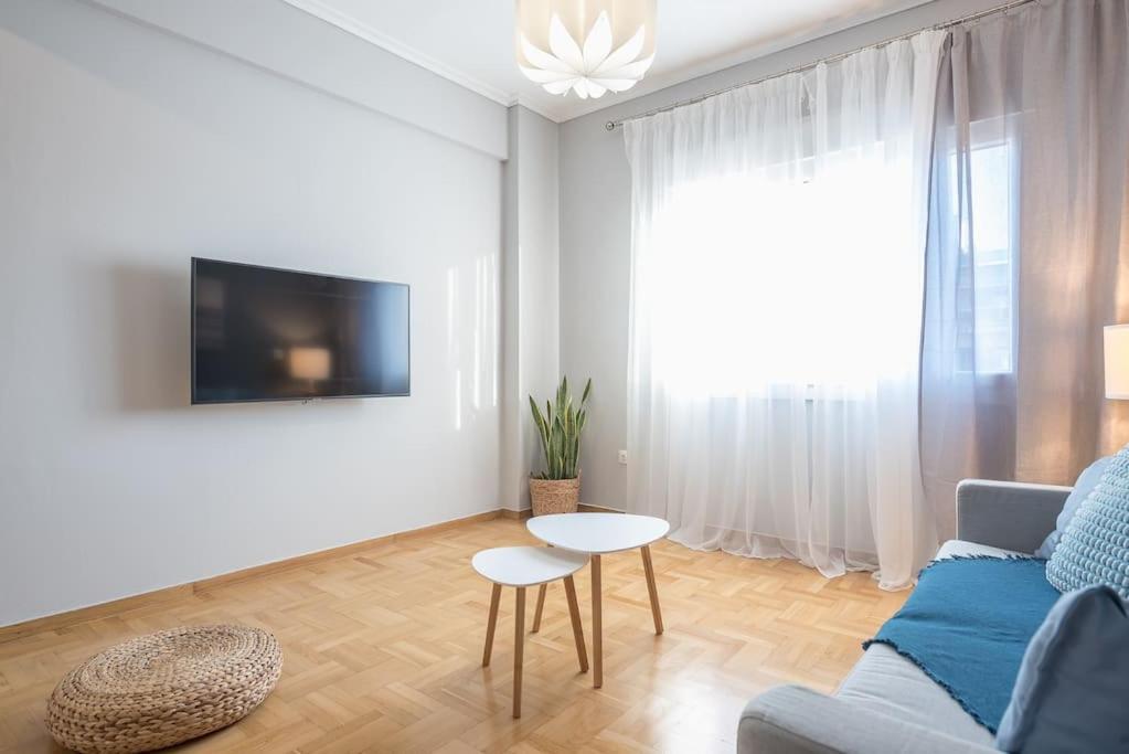 Luxurius In Megaro Mousikis Metro Station Apartment *